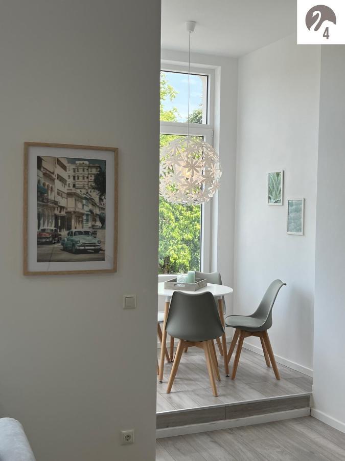 Der Schwan, Innenstadt, 2022 Renoviert Apartment Duren