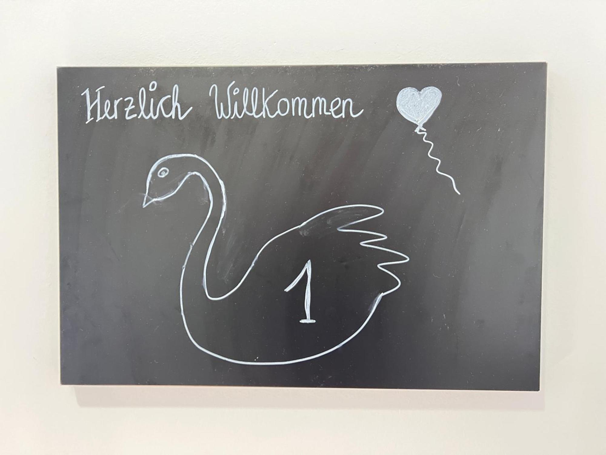 Der Schwan, Innenstadt, 2022 Renoviert Apartment Duren